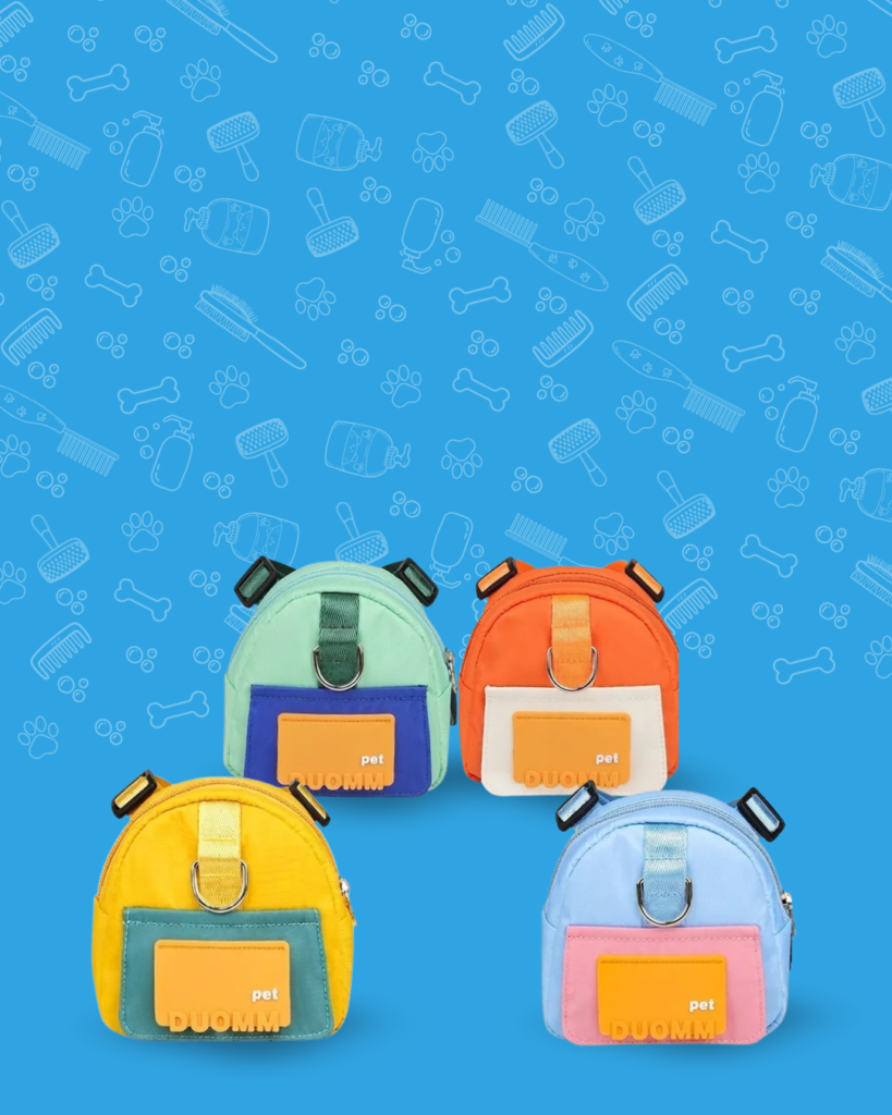 Mochilas para perro porta bolsas de paseo Happy Pets en amarillo, celeste, verde y naranja sobre fondo azul